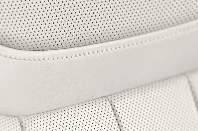 PRÉMIOVÉ KOŽENÉ ČALOUNĚNÍ